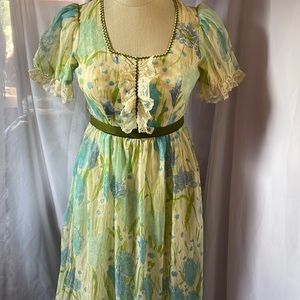 Vintage 1960’s Floral Dress